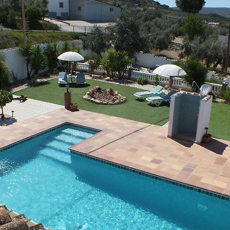 Kayenne Holiday Rentals Iznájar Екстериор снимка