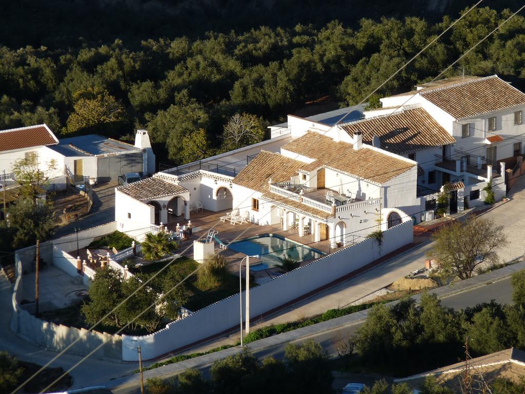 Kayenne Holiday Rentals Iznájar Екстериор снимка