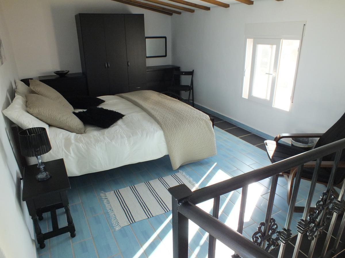 Kayenne Holiday Rentals Iznájar Екстериор снимка
